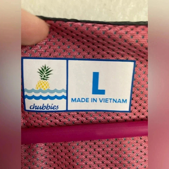 Chubbies, Men's March of the Toucans Packable Windbreaker Dark Gray Size Large - Picture 7 of 7